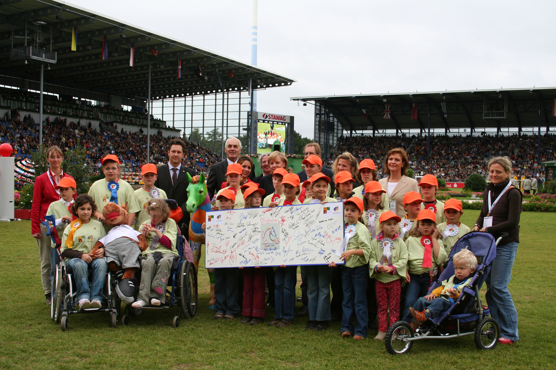 World Equestrian Games Aachen 2006. DKThR-Aktion Glücks-Bringer. Foto: DKThR/Lindner